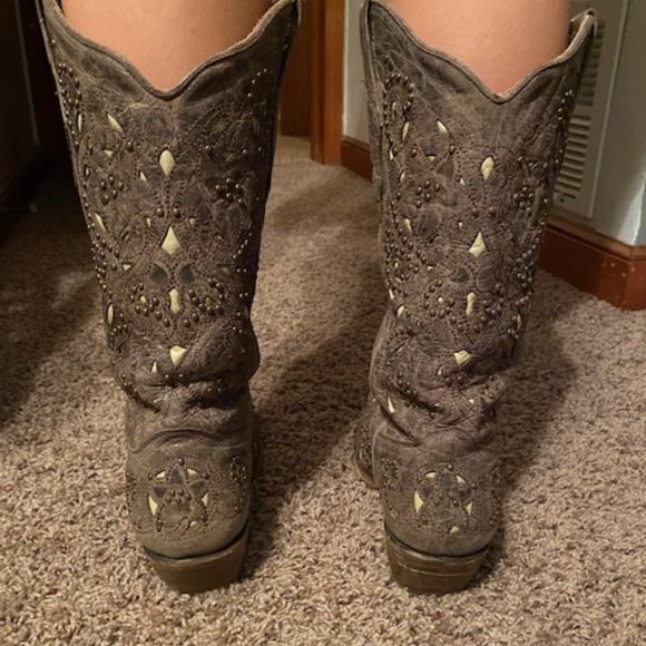 Corral Snip Toe Boots - Brown - Picture 6 of 8